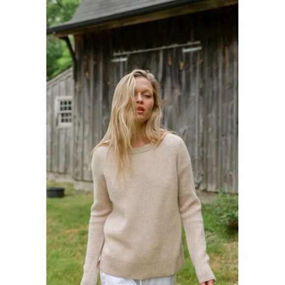 Leallo Newburyport Cashmere Waffle Crew Neck Wheat Color Luxury Soft Sz S - Picture 1 of 9